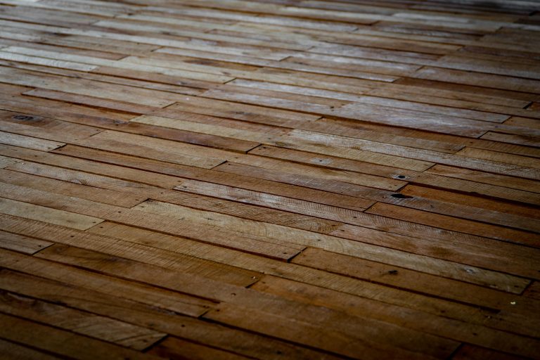Escalier à pas décalé : combien de place gagnez-vous vraiment ?