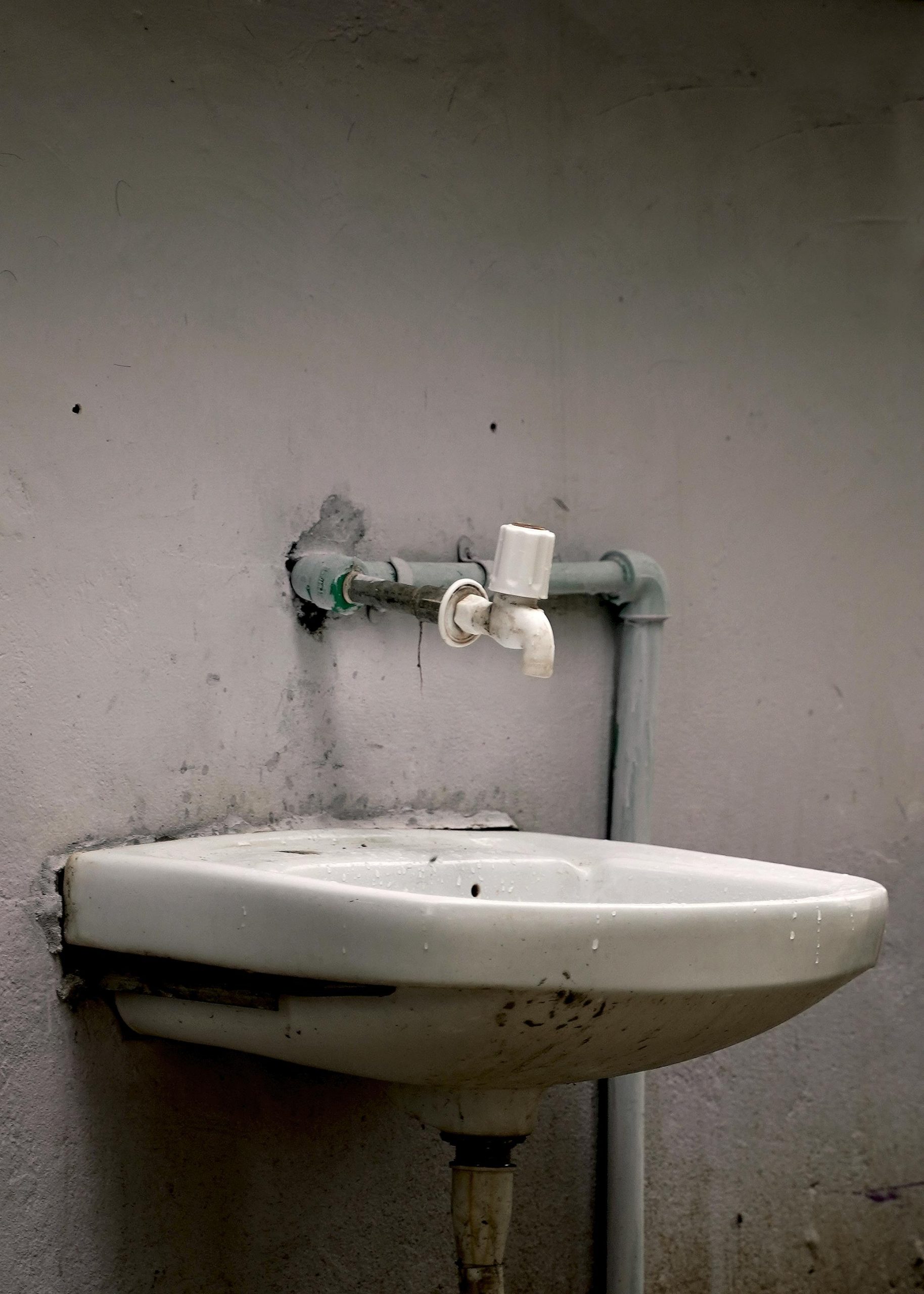 Prix bassin béton préfabriqué coût