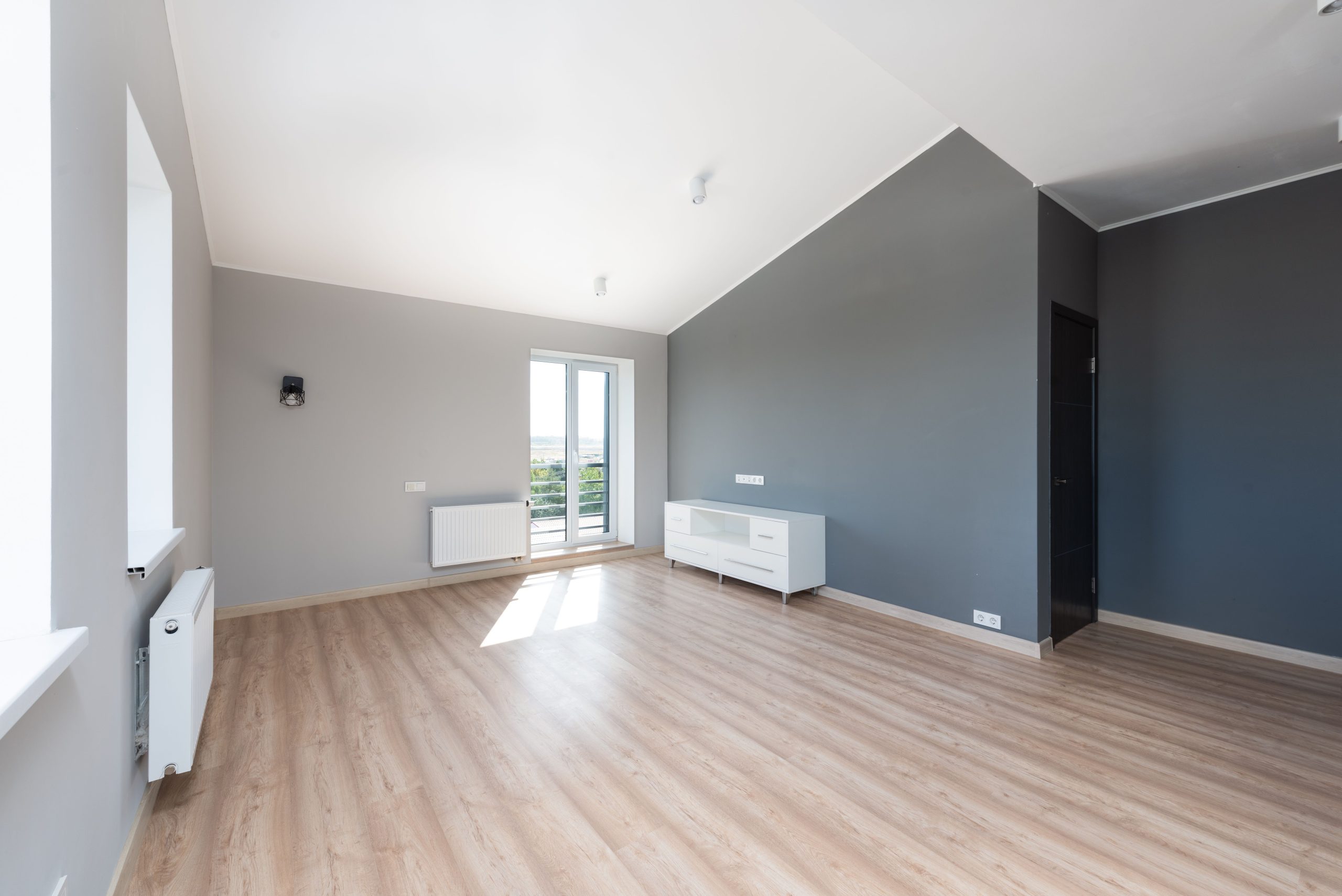 Appartement moderne spacieux parquet clair