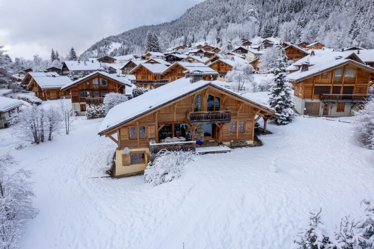Où investir à la montagne pour vraiment rentabiliser ton bien ?