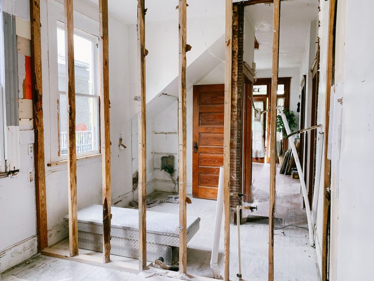 Acheter et revendre des maisons, c'est vraiment rentable ?